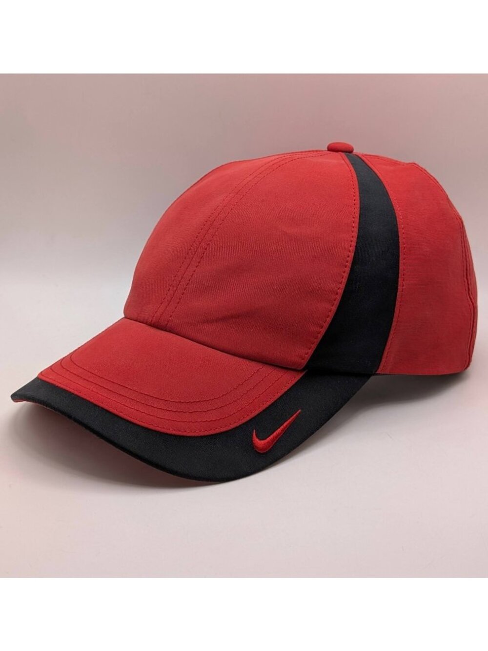 Nike Heritage86 Dri-Fit Unisex Strap Back Red Black Running Cycling Lightweight